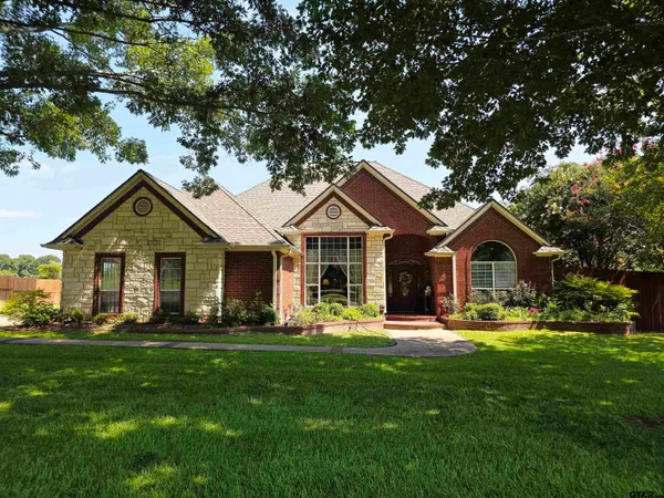 $424,000 | 126 Post Oak Drive, Frankston, TX 75763