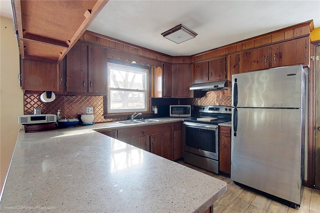 49 Overhill Road Warren, RI 02885 - Photo 8 of 35
