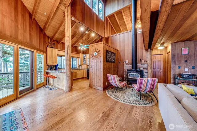 $1,100,000 | 301 Discovery Way, Sequim, WA 98382