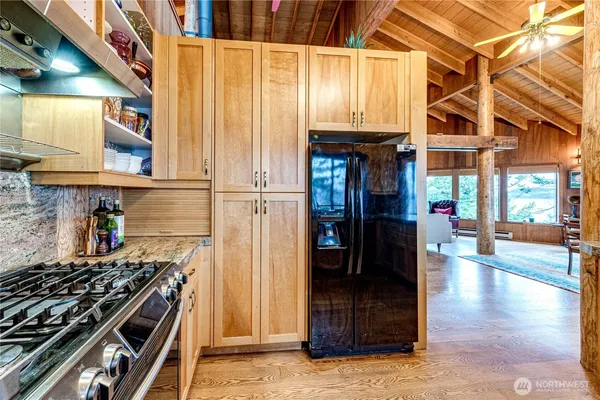 $995,000 | 301 Discovery Way, Sequim, WA 98382