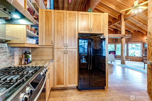 $1,100,000 | 301 Discovery Way, Sequim, WA 98382