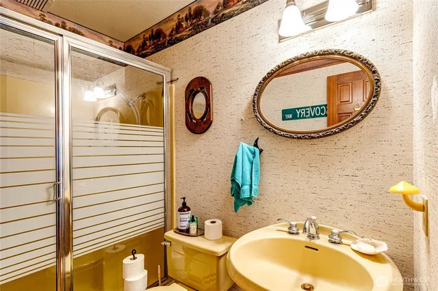 $1,100,000 | 301 Discovery Way, Sequim, WA 98382