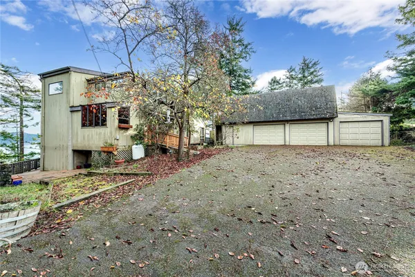 $995,000 | 301 Discovery Way, Sequim, WA 98382