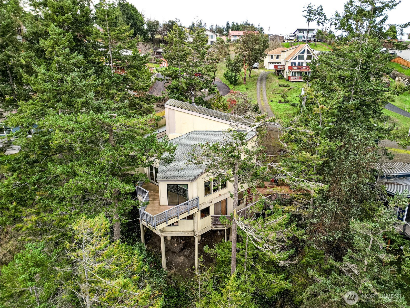 301 Discovery Way Sequim, WA 98382 - Photo 39 of 40