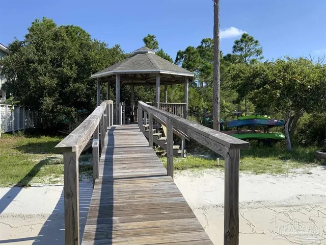 $779,900 | 569 Radiant Circle, Mary Esther, FL 32569