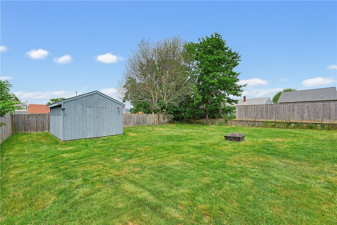 29 Rosedale Drive Bristol, RI 02809 - Photo 32 of 34