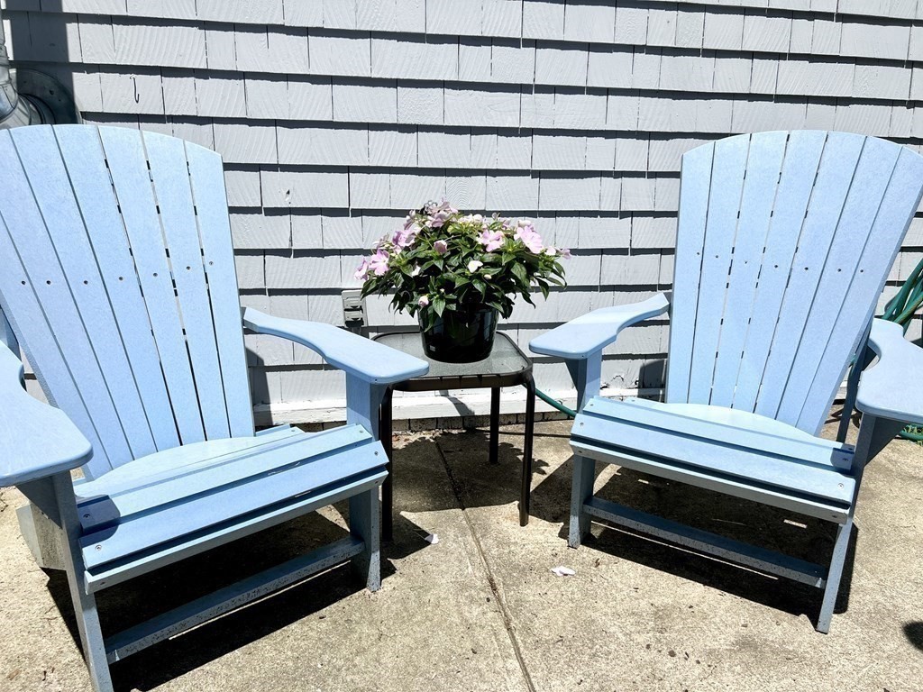 135 Balsam Street Fairhaven, MA 02719 - Photo 25 of 39 a reading room with wooden floor and furniture