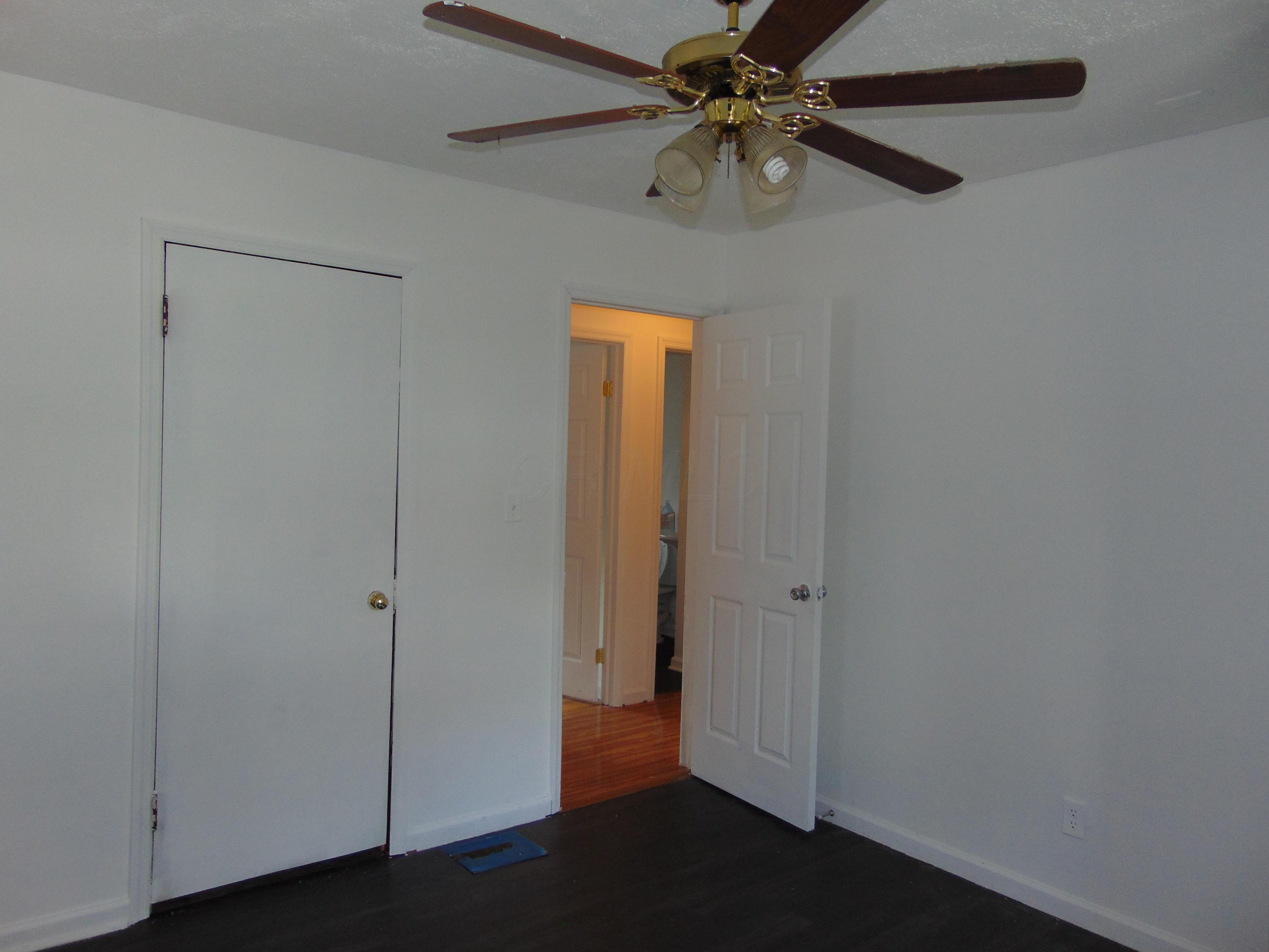 567 South Ashburton Road Columbus, OH 43213 - Photo 12 of 22 Gallery Image 12
