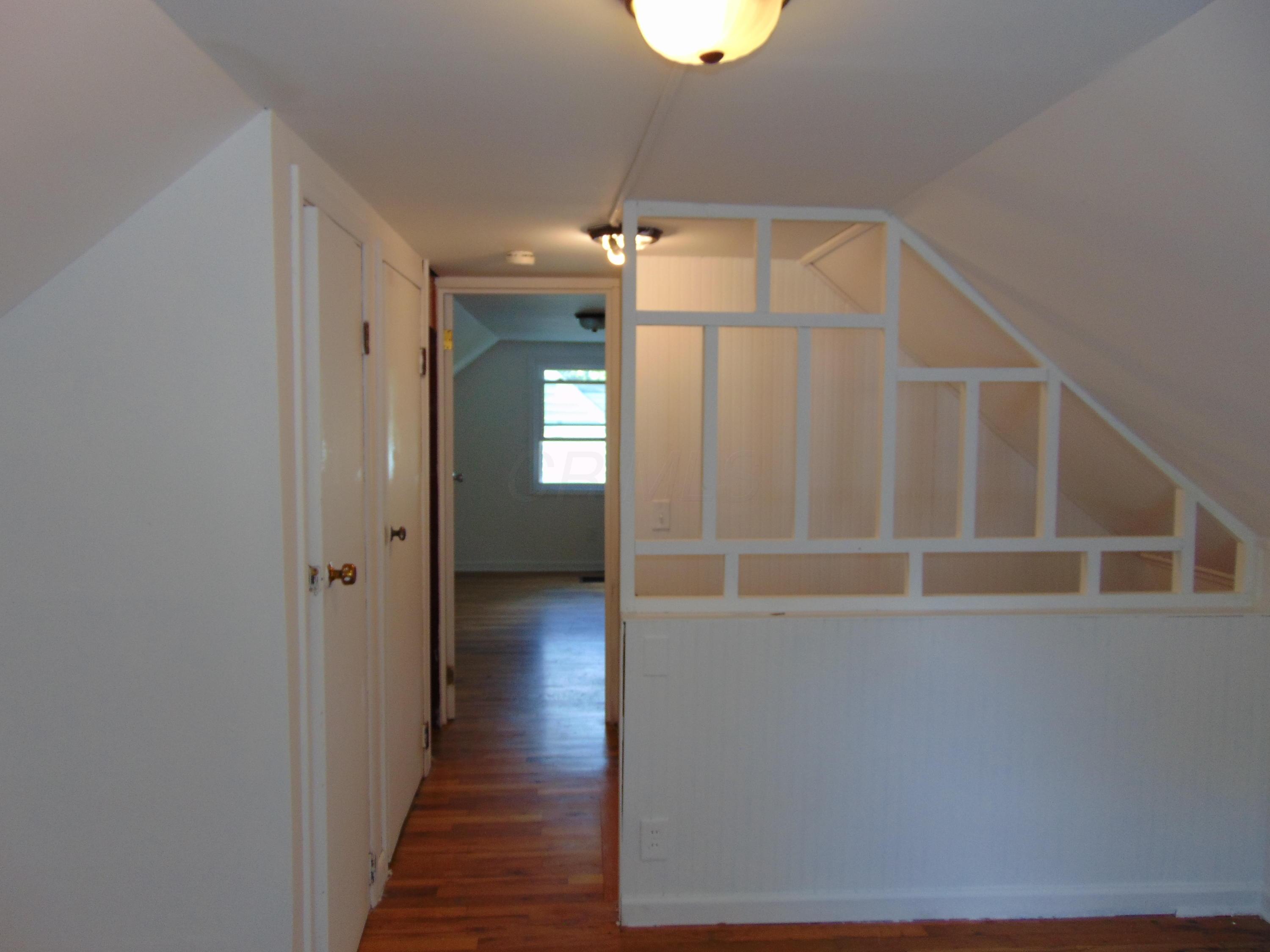 567 South Ashburton Road Columbus, OH 43213 - Photo 18 of 22 Gallery Image 18