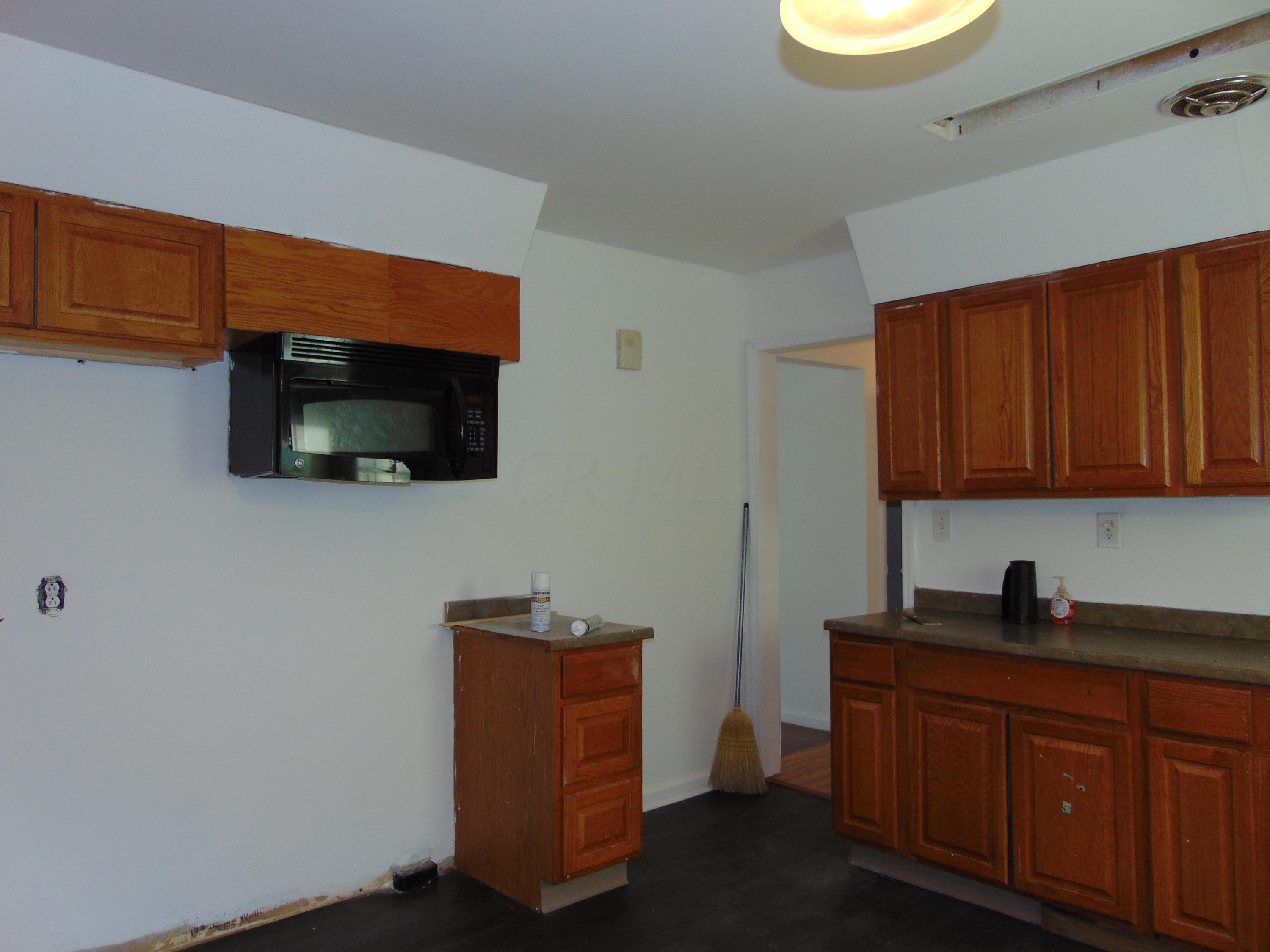 567 South Ashburton Road Columbus, OH 43213 - Photo 7 of 22 Gallery Image 7