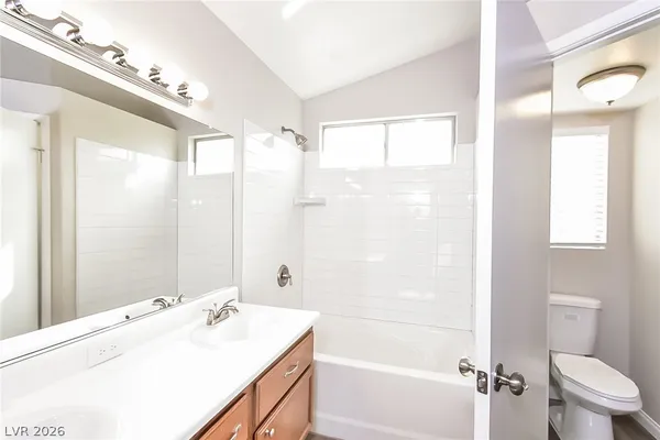 $2,280 | 4013 North Compass Rose Way, Las Vegas, NV 89108