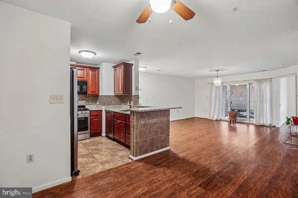 $290,000 | 3557 Floating Leaf Lane, Unit F101, Laurel, MD 20724