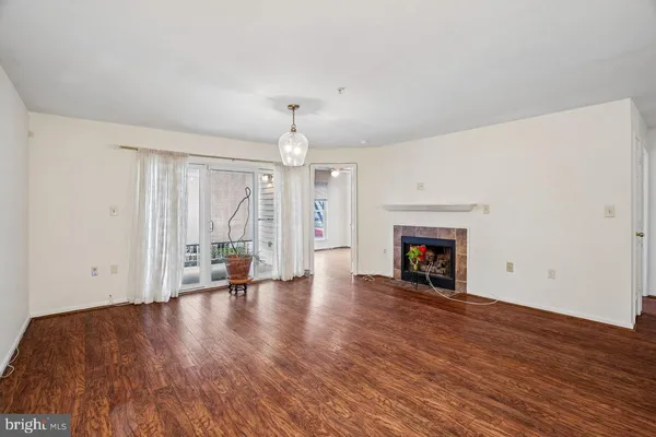 $290,000 | 3557 Floating Leaf Lane, Unit F101, Laurel, MD 20724