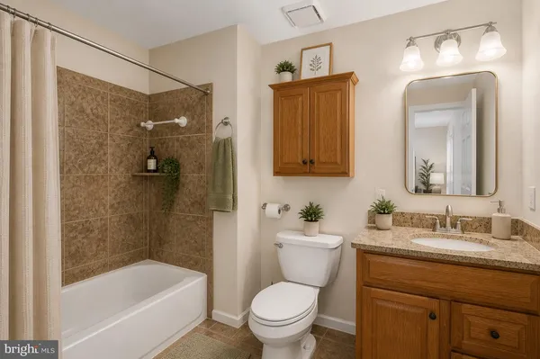$290,000 | 3557 Floating Leaf Lane, Unit F101, Laurel, MD 20724