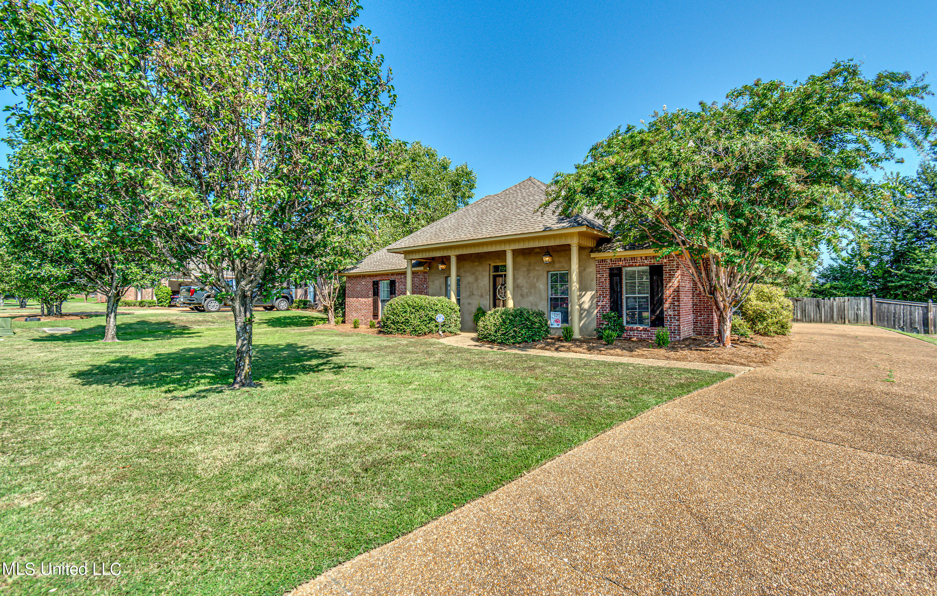 141 Bradfield Road Madison, MS 39110 - Photo 6 of 64 141 Bradford Road-6 - Copy