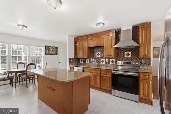 $735,000 | 13545 Tabscott Drive, Chantilly, VA 20151