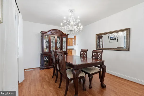 $735,000 | 13545 Tabscott Drive, Chantilly, VA 20151