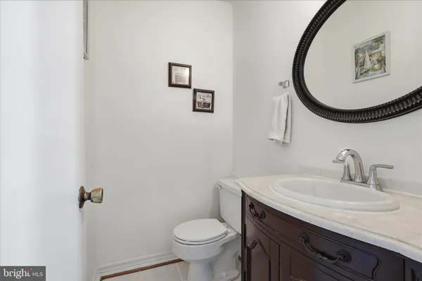 $735,000 | 13545 Tabscott Drive, Chantilly, VA 20151