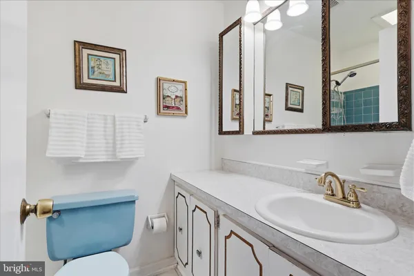 $735,000 | 13545 Tabscott Drive, Chantilly, VA 20151