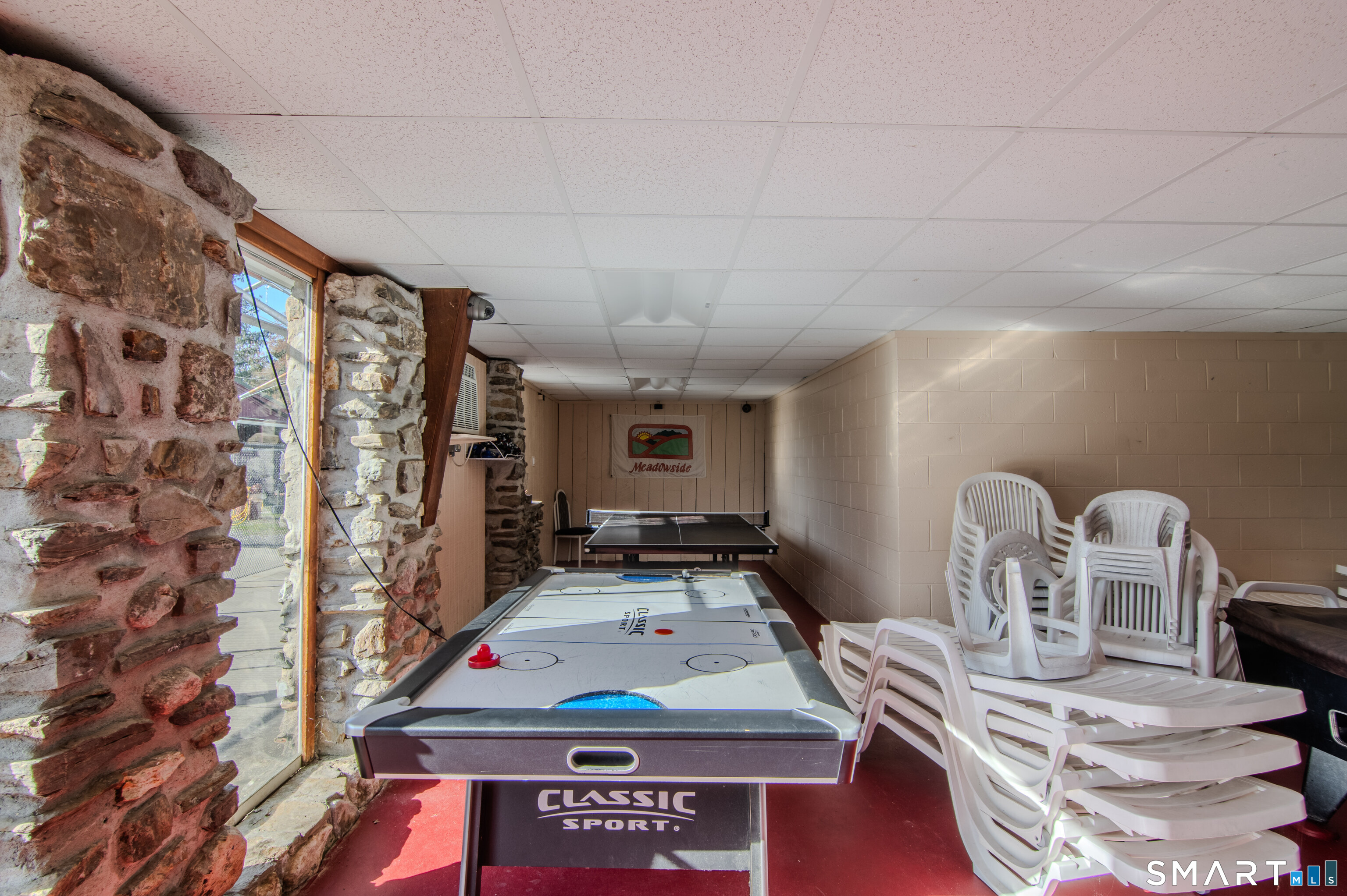 69 Meadowside Road Milford, CT 06460 - Photo 15 of 17