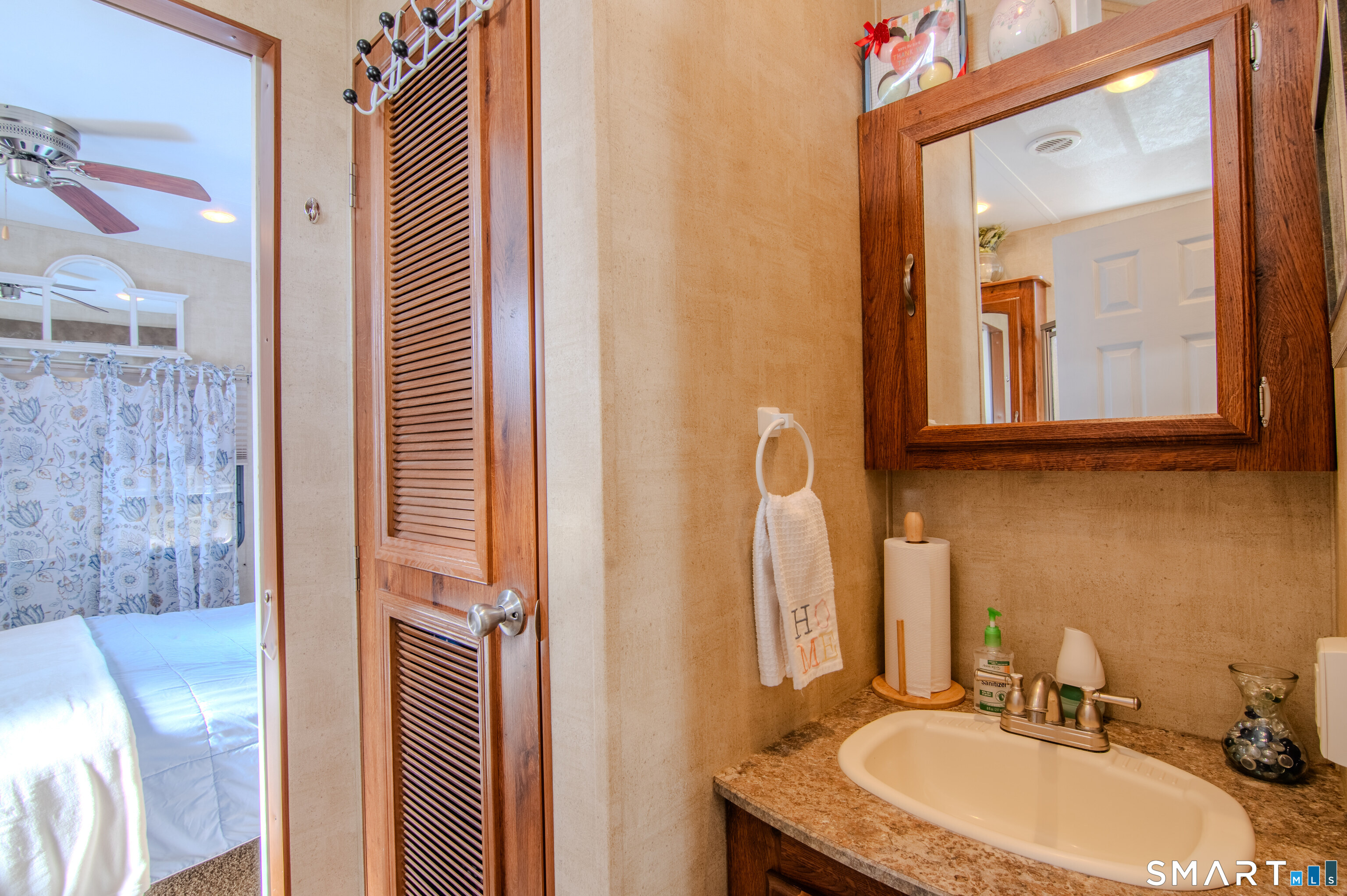69 Meadowside Road Milford, CT 06460 - Photo 8 of 17