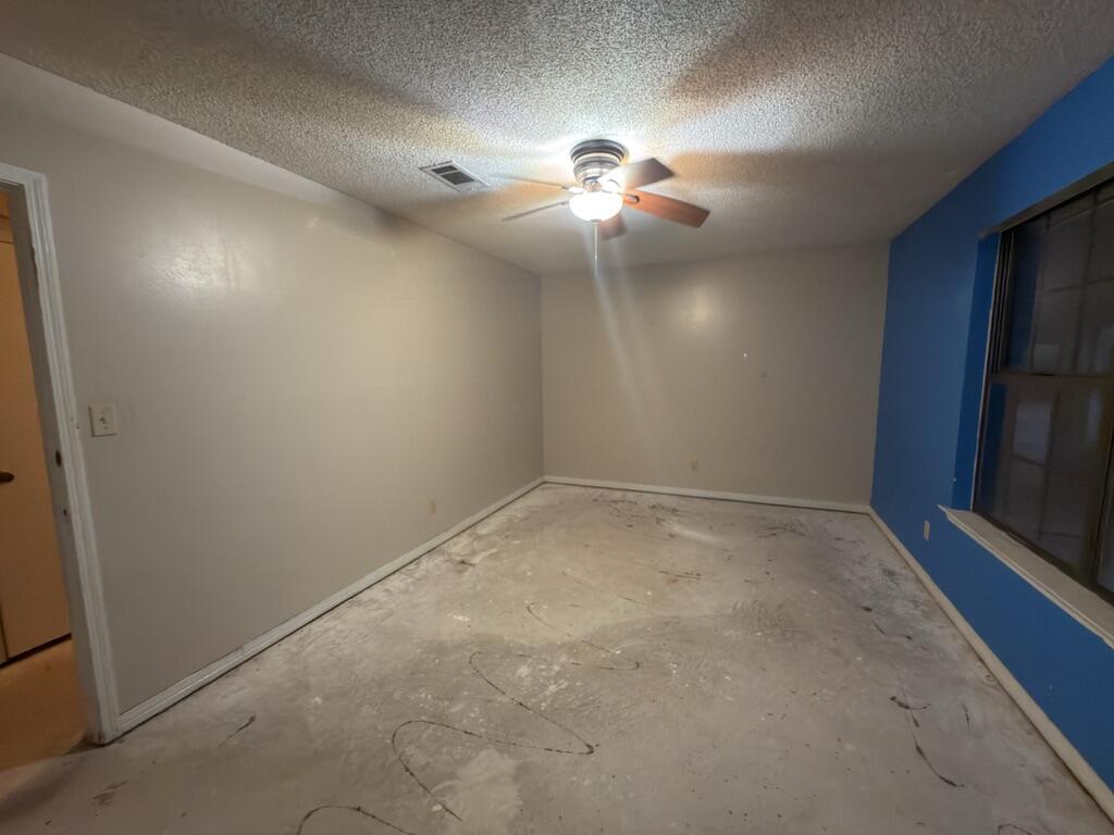 4301 Pace Lane Pace, FL 32571 - Photo 11 of 23 5D8A3FE7-4D58-4A13-9559-33FEE69E5723_1_1