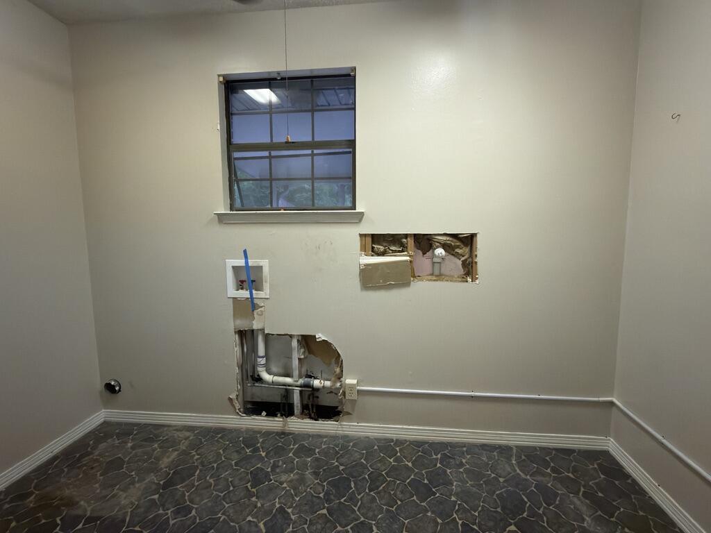 4301 Pace Lane Pace, FL 32571 - Photo 16 of 23 3244F291-A3DF-4386-A666-5B5D67404E44_1_1