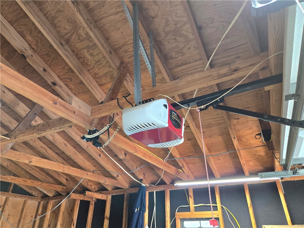219 Ripple Creek Lane Somerville, TX 77879 - Photo 32 of 40 a view of walk in closet