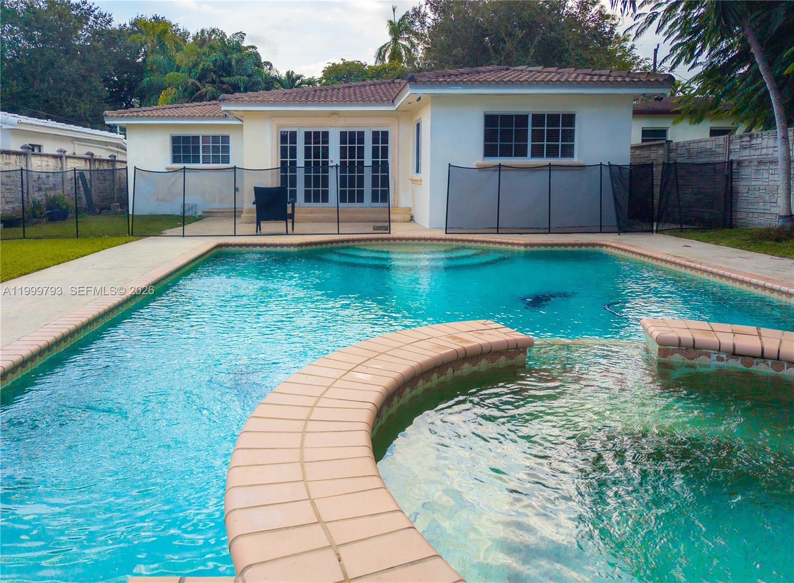 5781 Southwest 25th Street Miami, FL 33155 - Photo 2 of 17