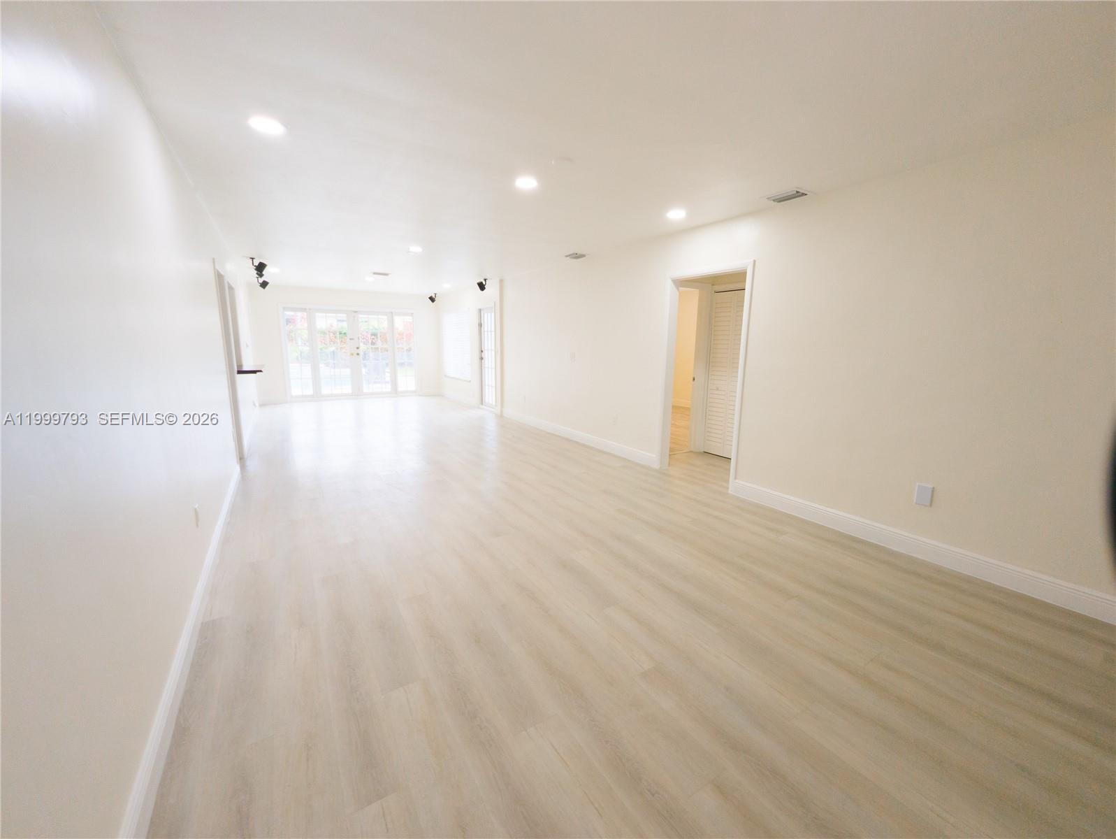 5781 Southwest 25th Street Miami, FL 33155 - Photo 4 of 17