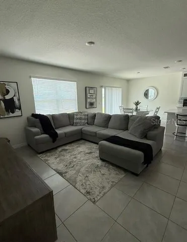 $2,775 | 2924 Canary Lane, Tavares, FL 32778