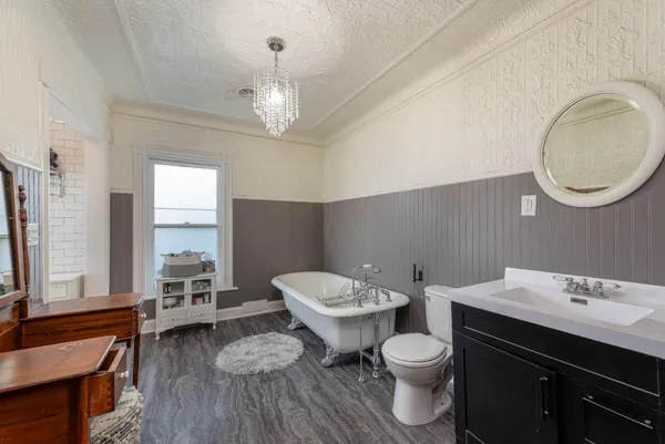 $489,900 | 703 North 6th Street, Mankato, MN 56001