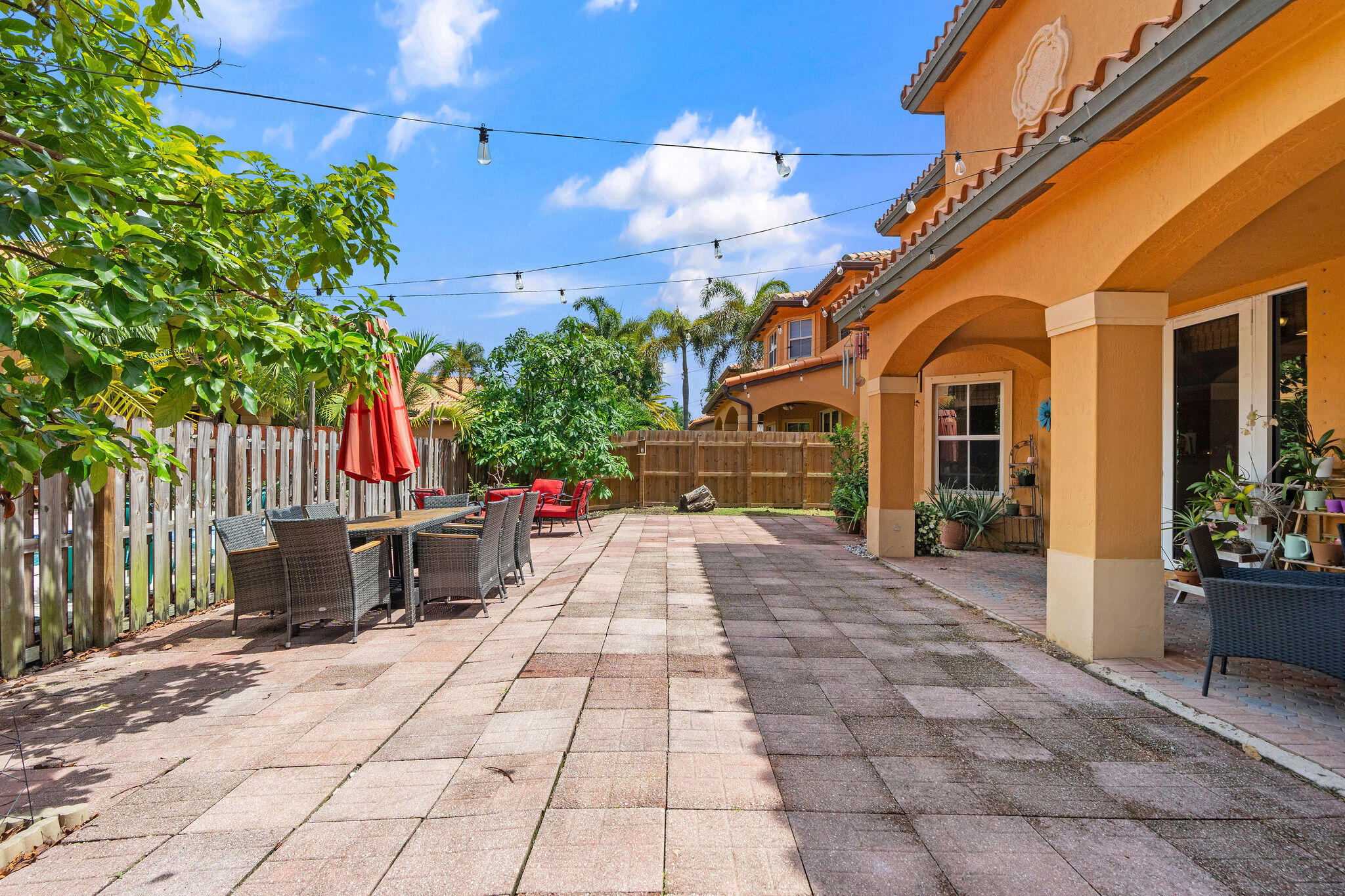 3144 Southwest 154th Place Miami, FL 33185 - Photo 7 of 42 DSC02710