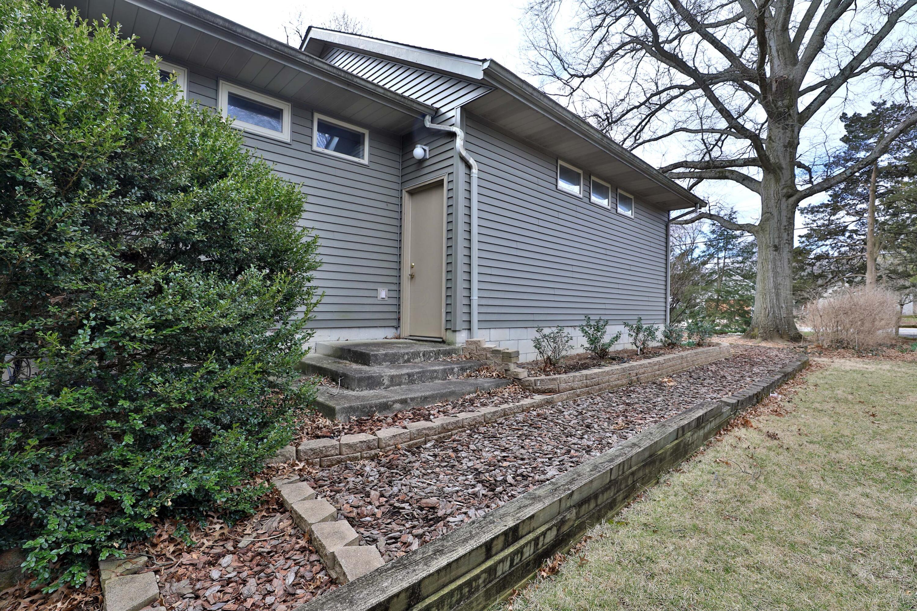 5892 Linworth Road Columbus, OH 43085 - Photo 64 of 68 5892-Linworth-64