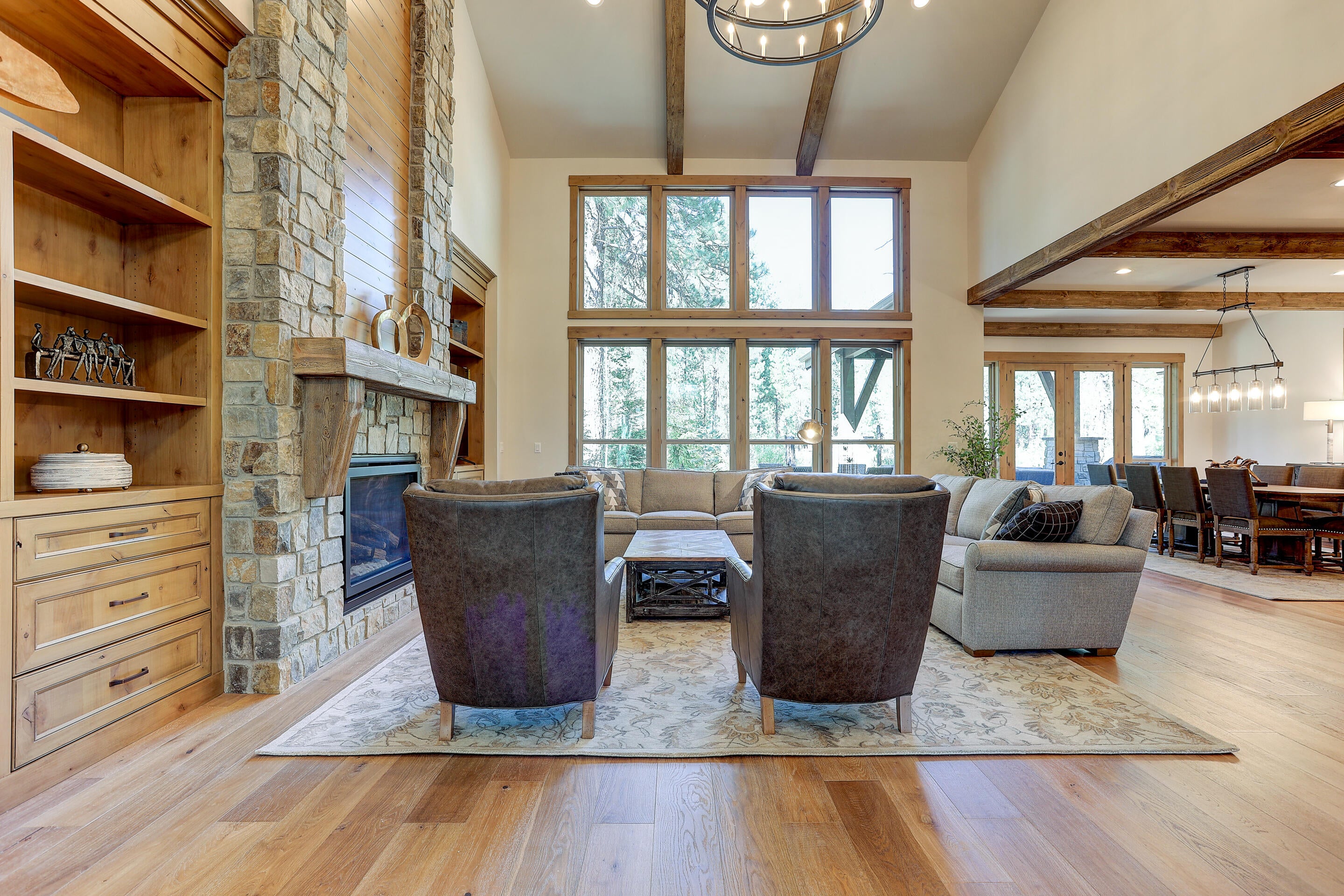 56248 Sable Rock Loop Bend, OR 97707 - Photo 28 of 87 Great Room