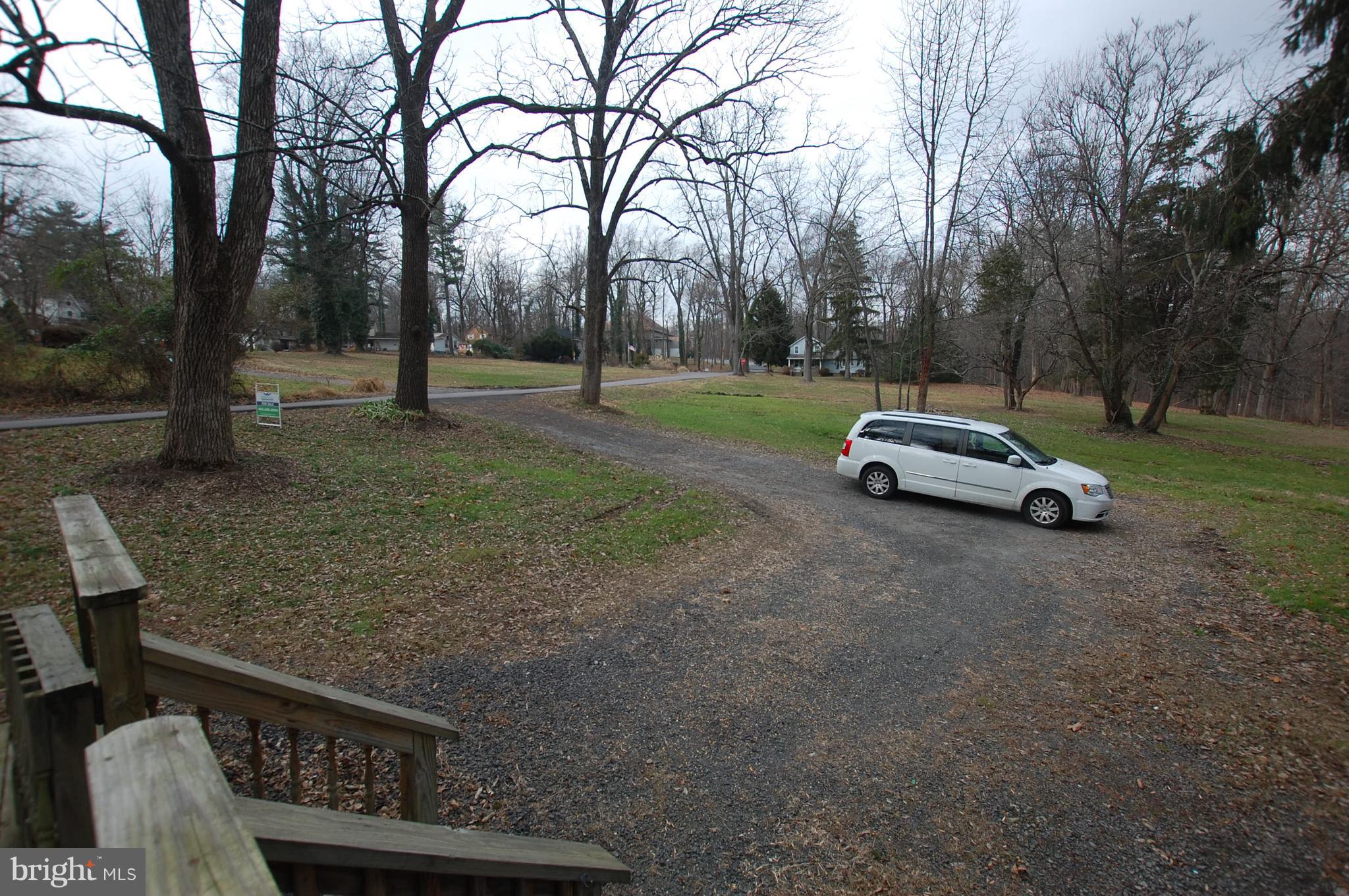 921 Ringing Rocks Park Pottstown, PA 19464 - Photo 34 of 36 Off street parking