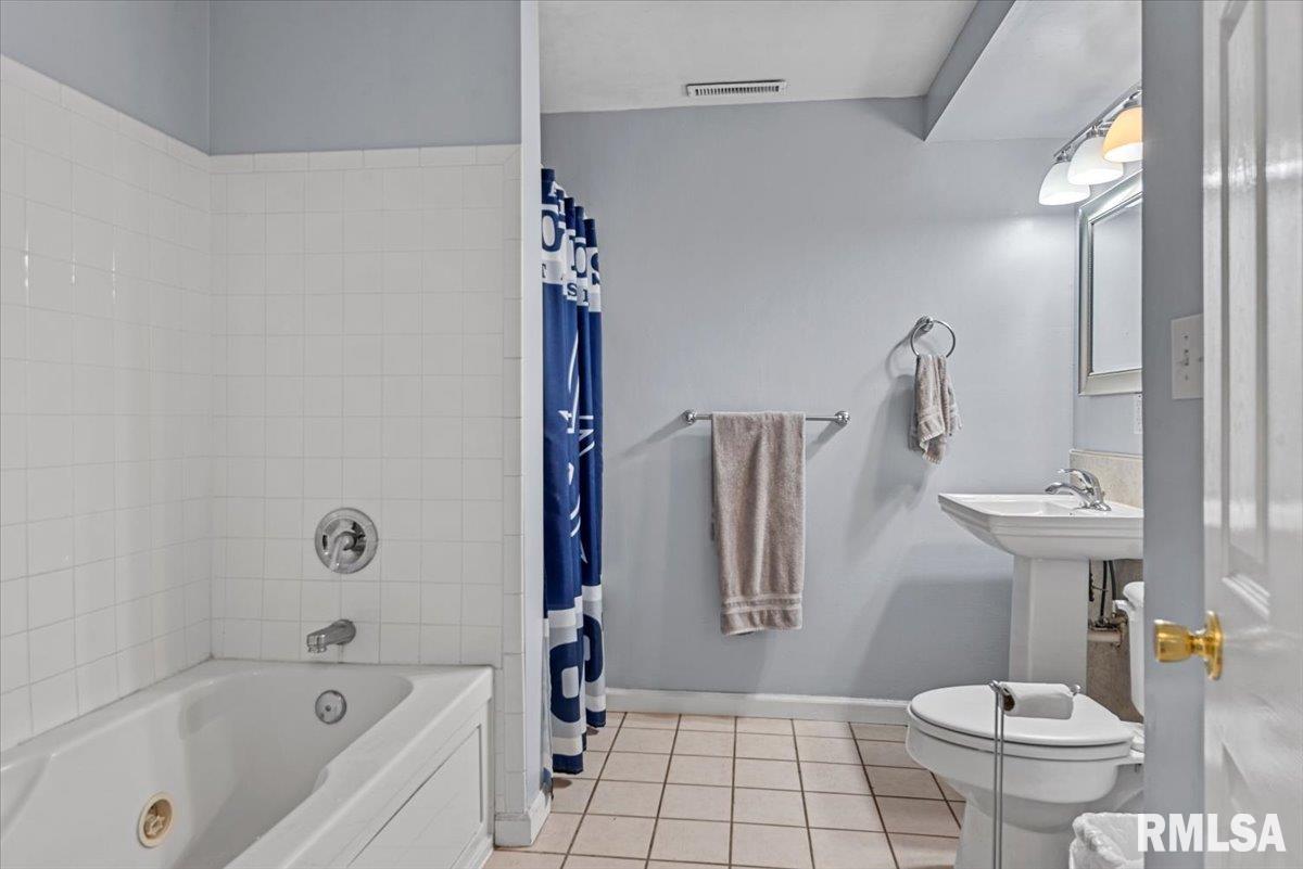 26 Groton Drive Springfield, IL 62702 - Photo 30 of 35