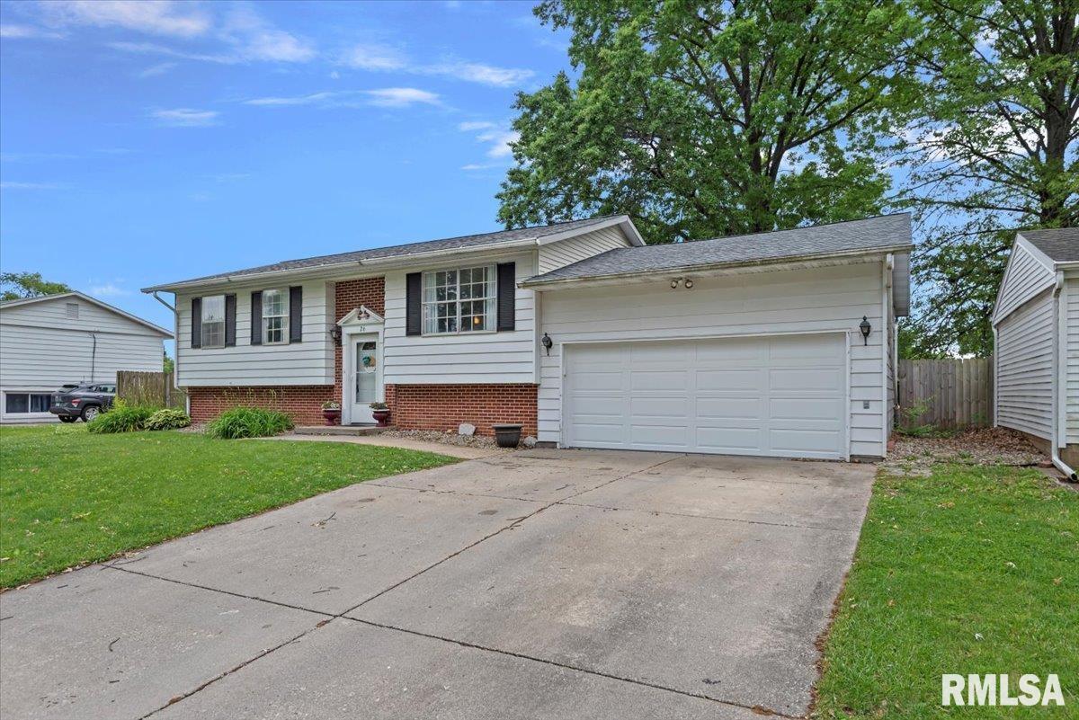 26 Groton Drive Springfield, IL 62702 - Photo 3 of 35