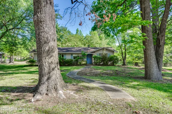 $1,450 | 823 Dunton Road, Clinton, MS 39056