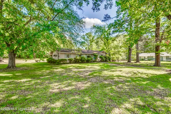 $1,450 | 823 Dunton Road, Clinton, MS 39056