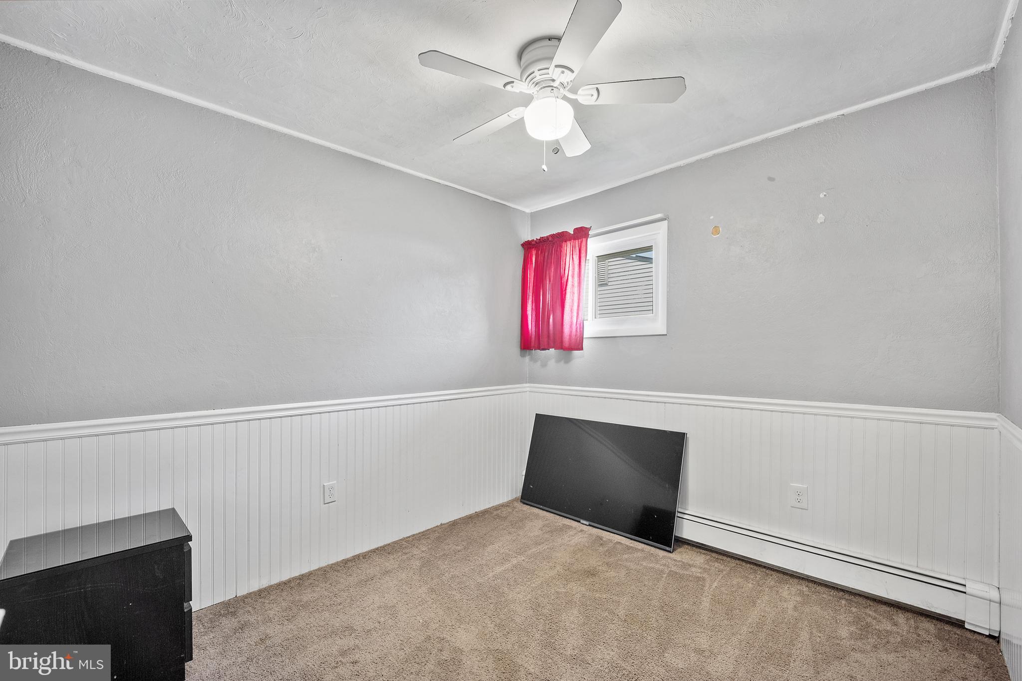 26 Balsam Road Levittown, PA 19057 - Photo 21 of 32 Bed 2