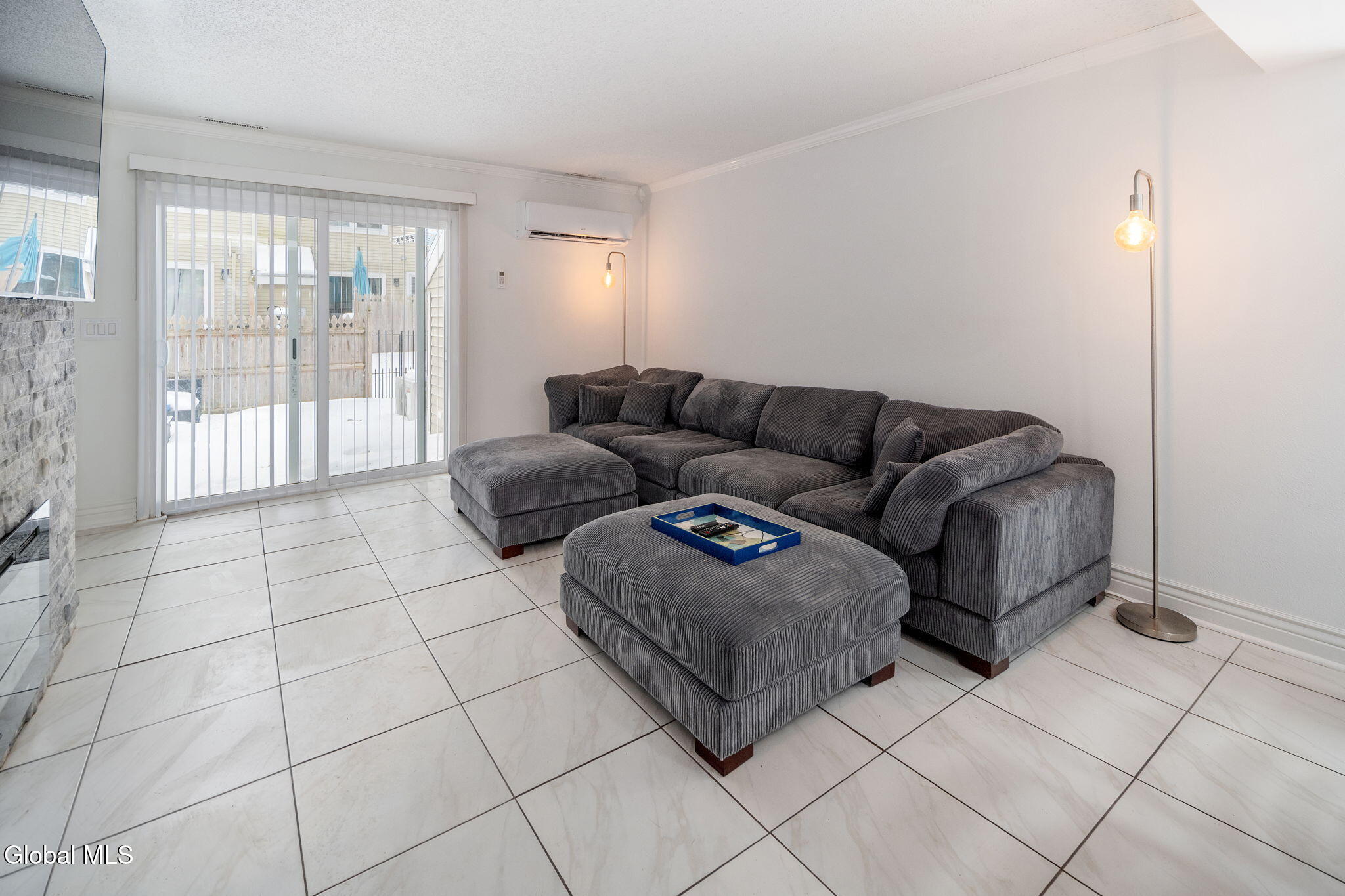 13 Raleigh Drive Halfmoon, NY 12065 - Photo 11 of 37 39-13RaleighDr_11 (2)