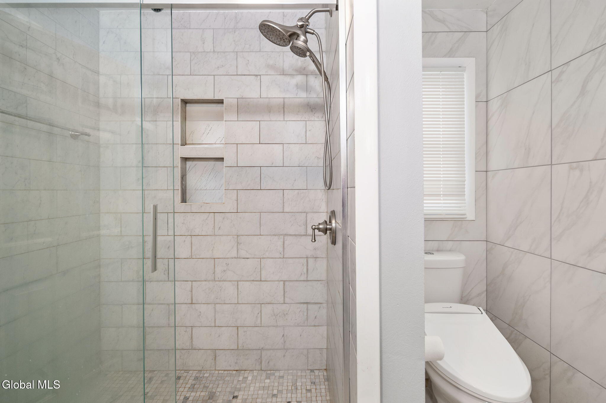 13 Raleigh Drive Halfmoon, NY 12065 - Photo 25 of 37 26-13RaleighDr_26