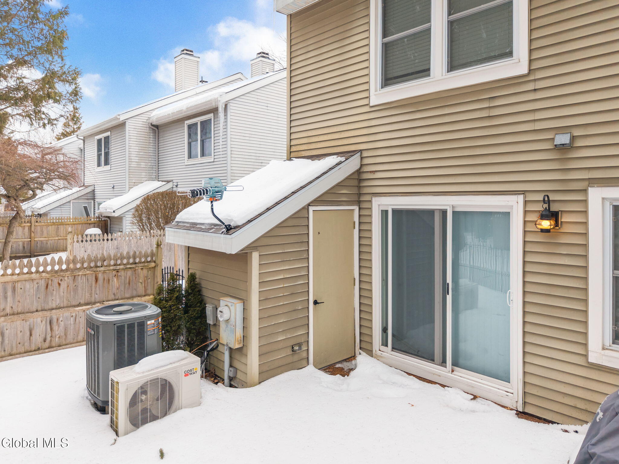 13 Raleigh Drive Halfmoon, NY 12065 - Photo 27 of 37 28-13RaleighDr_28