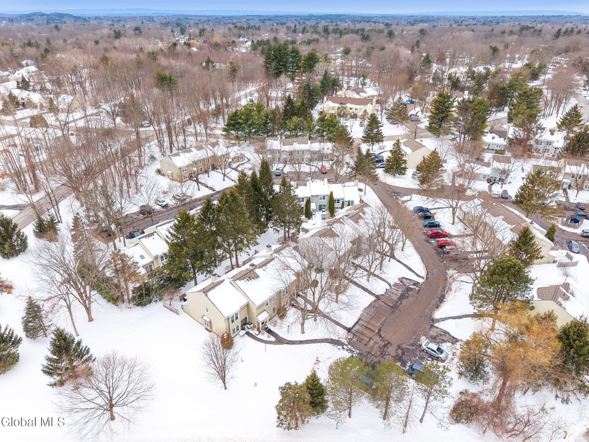 13 Raleigh Drive Halfmoon, NY 12065 - Photo 33 of 37 34-13RaleighDr_34