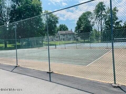 13 Raleigh Drive Halfmoon, NY 12065 - Photo 36 of 37 1000004450