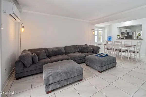 $265,000 | 13 Raleigh Drive, Halfmoon, NY 12065