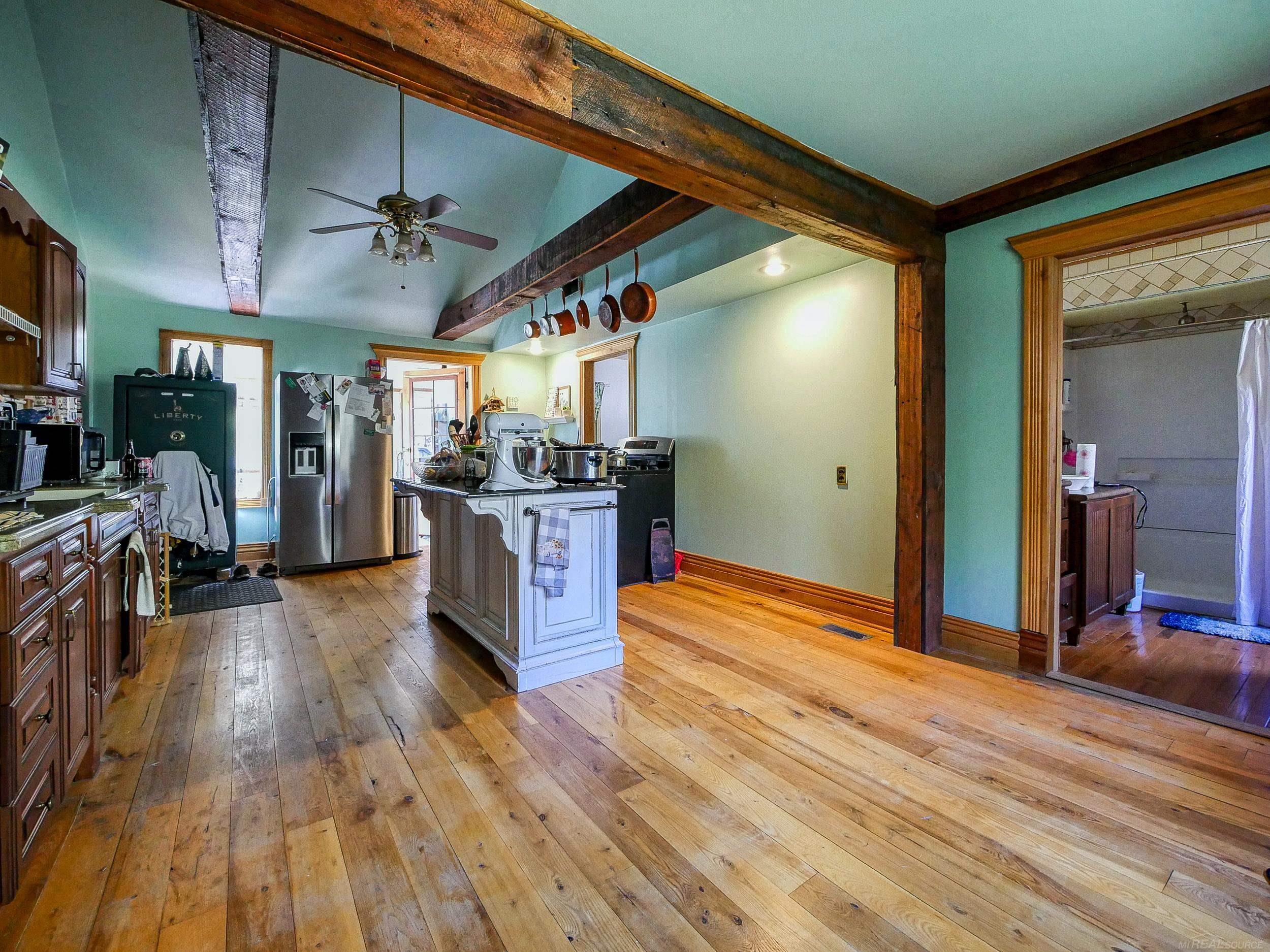 8706 Cork Road Avoca, MI 48006 - Photo 10 of 34