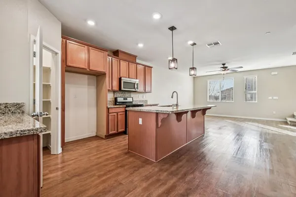 $529,000 | 3237 Bridgeway Drive, Rancho Cordova, CA 95670