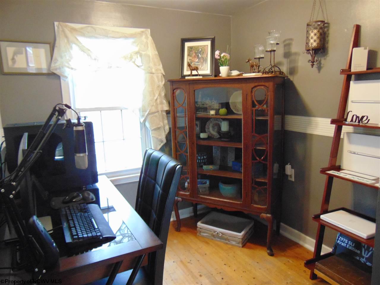 1913 Pleasant Valley Road Fairmont, WV 26554 - Photo 12 of 20 Gallery Image 12